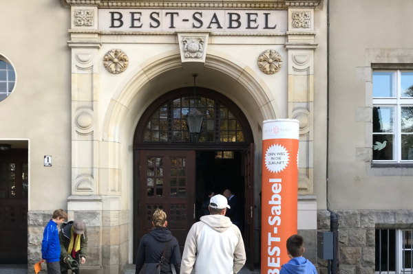 Persönliche Beratung an der BEST-Sabel Oberschule Berlin für alternative Wege zum Abitur